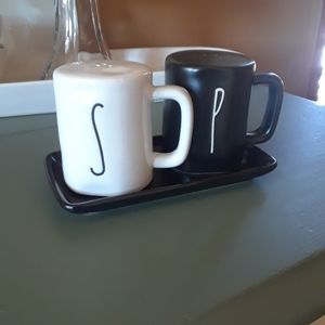 SOLD!!!Rae Dunn salt and pepper set